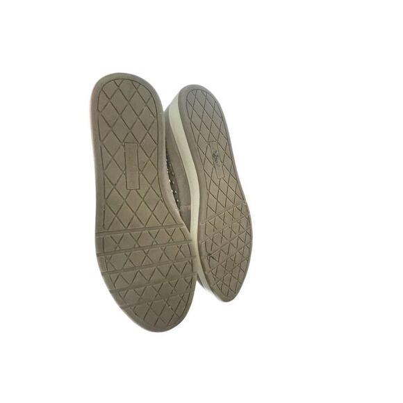 Donald Pliner Women’s Studded Slip on Loafer Gray   Size 8M - Picture 8 of 13